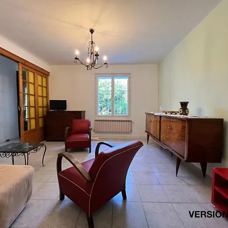 Version Sud Lumineuse Bas Maison Avec Jardin * Toulon